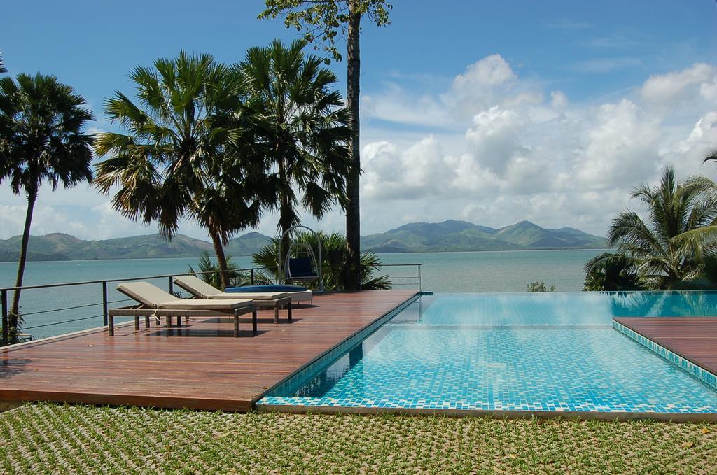 The Blue Sky Resort @ Ranong Esterno foto