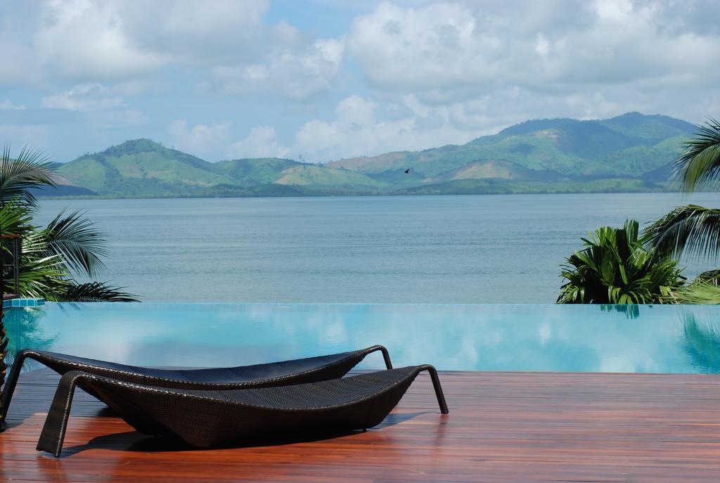 The Blue Sky Resort @ Ranong Esterno foto