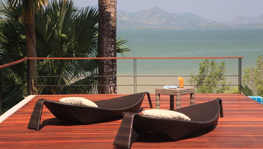 The Blue Sky Resort @ Ranong Esterno foto