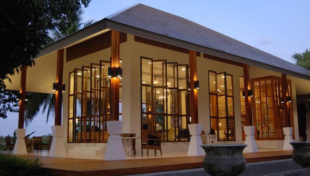 The Blue Sky Resort @ Ranong Esterno foto