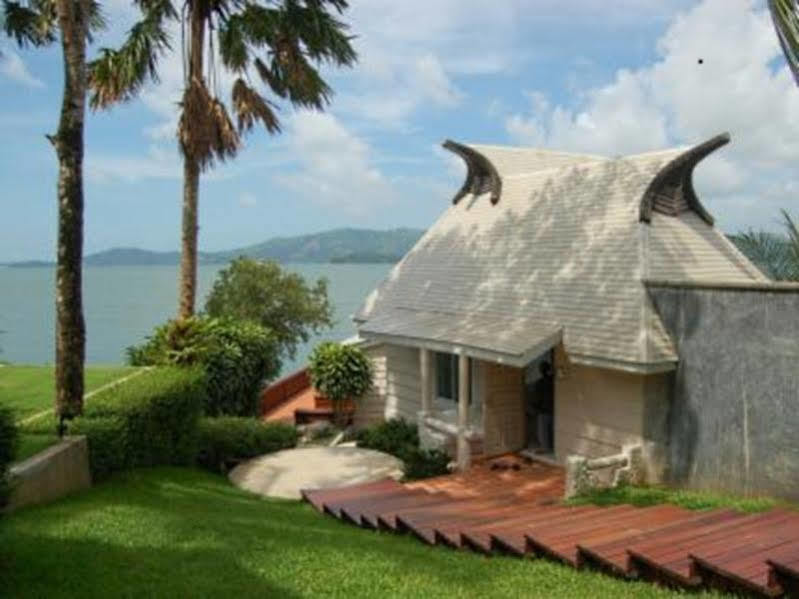 The Blue Sky Resort @ Ranong Esterno foto